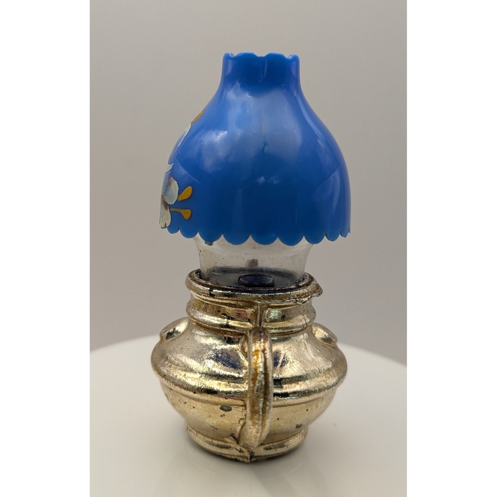 VINTAGE KITCHEN 3" HIGH PLASTIC/METAL OLD LANTERN SALT & PEPPER SHAKERS - Picture 9 of 16